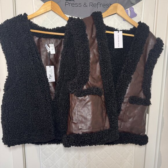 $100 off Reversible Vest (Vegan Leather) - Picture 3 of 5